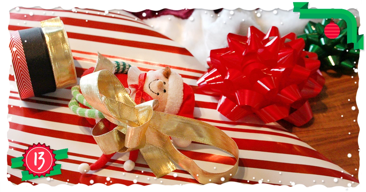 14 ways your elf can ruin your holidays-13 14 ways your elf can ruin your holidays-13