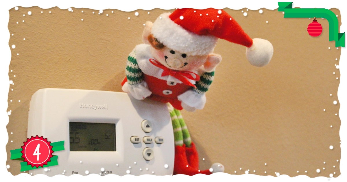 14 ways your elf can ruin your holidays-4 14 ways your elf can ruin your holidays-4